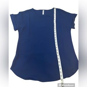 Zenana - Navy top. NWOT